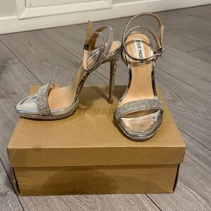 Steve Madden Metallic Silver Heels